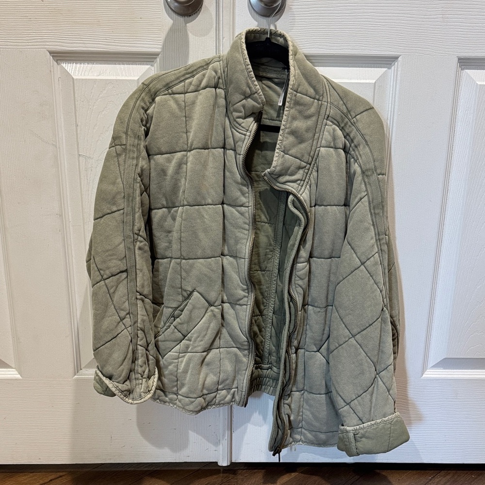 Free People Dolman Sleeves Quilted Green Jacket SOLD OUT In Demand Color